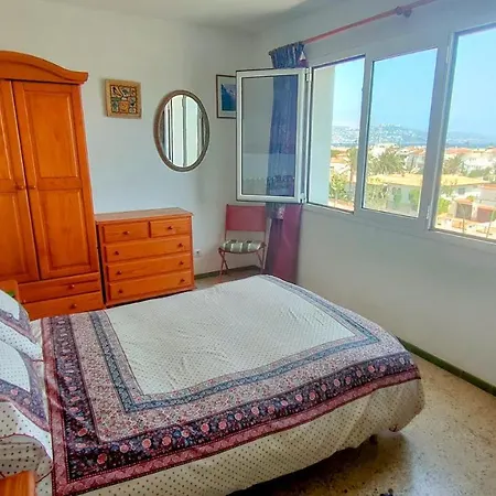 Summer Breeze Apartment Empuriabrava Exterior photo